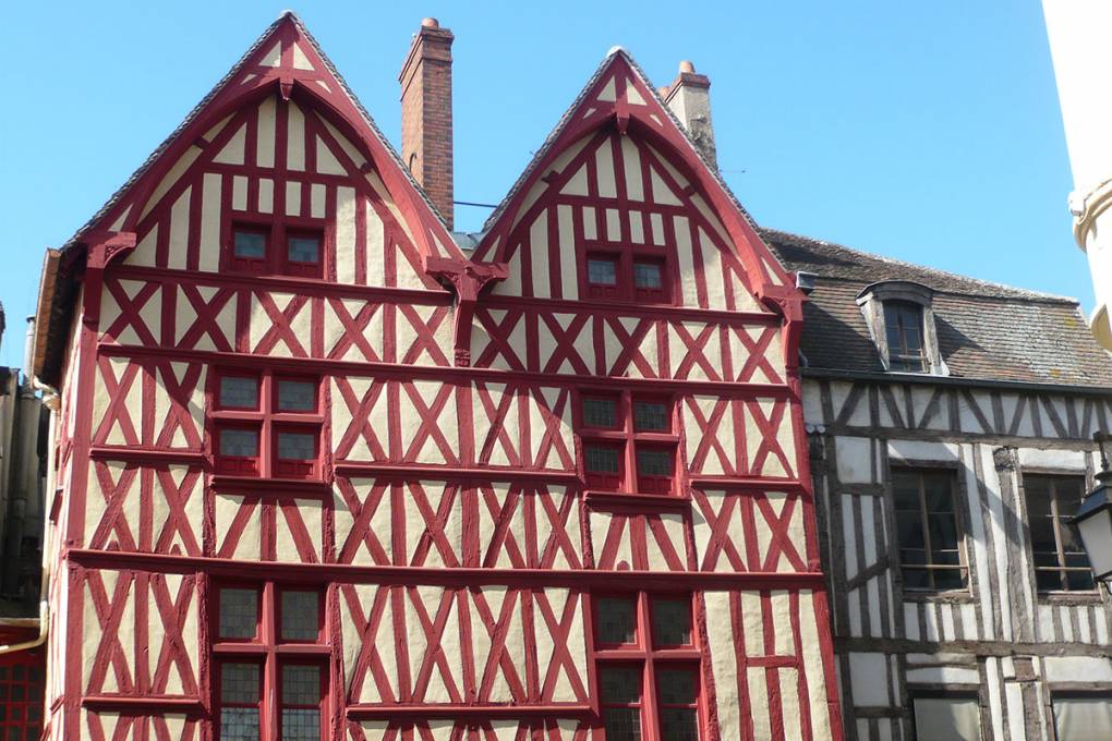 Auxerre, Maison à pans de bois